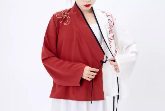 Dressing Course – How To Wear A Cross Collar Hanfu Dress Quickly