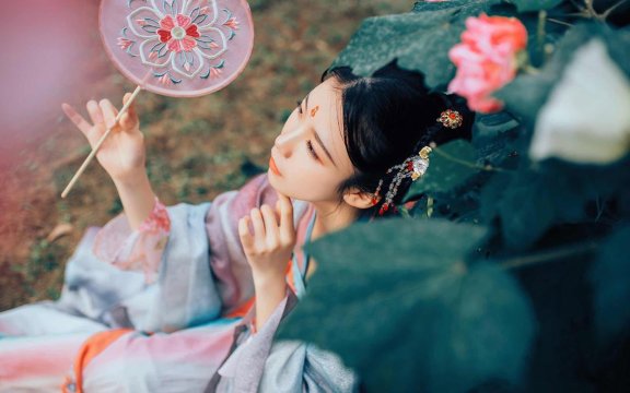 Ancient Style Hanfu Female Avatar with Revealed Face, Ancient Style Real Person Female Avatar in Plain Clothes