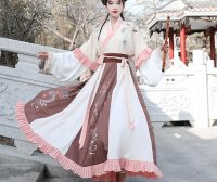 Ancient Hanfu Worn by a Pregnant Imperial Concubine, Ancient Pregnancy in Hanfu