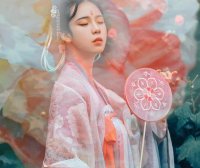 How to Style Ancient-Chic Hairstyles Without Wearing Hanfu, and How to Use Hair Forks with Hanfu Hairstyles