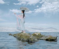 Students in Traditional Hanfu Attire, Both Male and Female