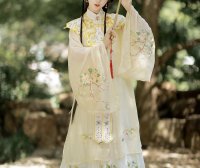 Beauty in Traditional Hanfu from the Prosperous Tang Dynasty, Figures of Beauties in Ancient Chinese Costume