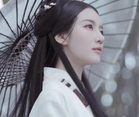 Hanfu Costumes for People in Liuzhou and Liuzhou-Style Hanfu Hairstyles