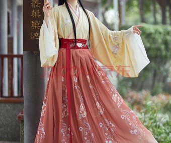 Hanfu Styles of Various Ethnic Groups in China, Pure and Elegant Hanfu Style