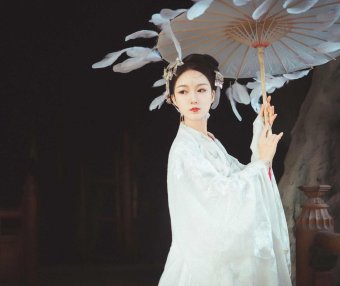 Summer Hanfu – The Splendid Garments of Many Flavors