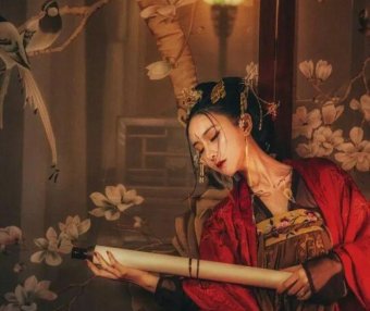 Differences Between Zhou-style Hanfu and Ming-style Hanfu — Reflecting on the Changes in Chinese Clothing Culture