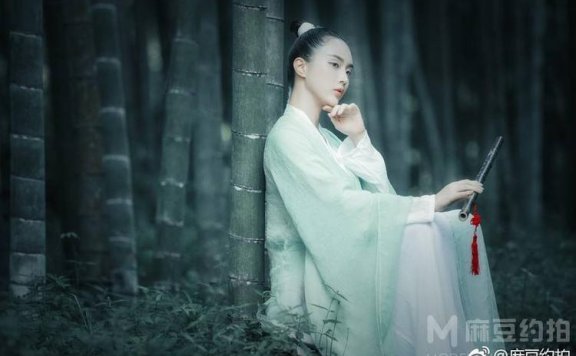 Hanfu Costumes that Reach the Waist, Pictures of Hanfu Costumes that Reach the Waist